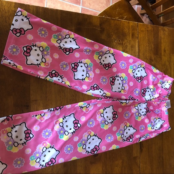 Hello Kitty Kids Sz.6 2 Pc. Pajama Set - Picture 4 of 7